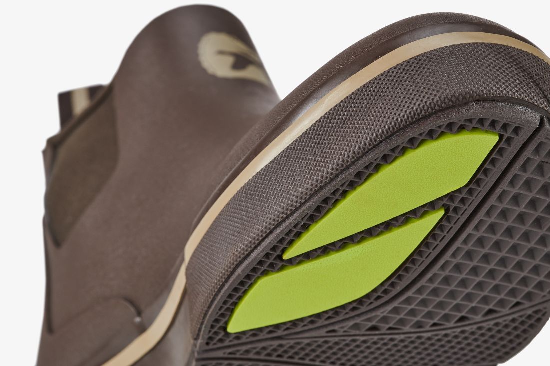 Camp Boots | Mens - Brown Hunt Gator Waders