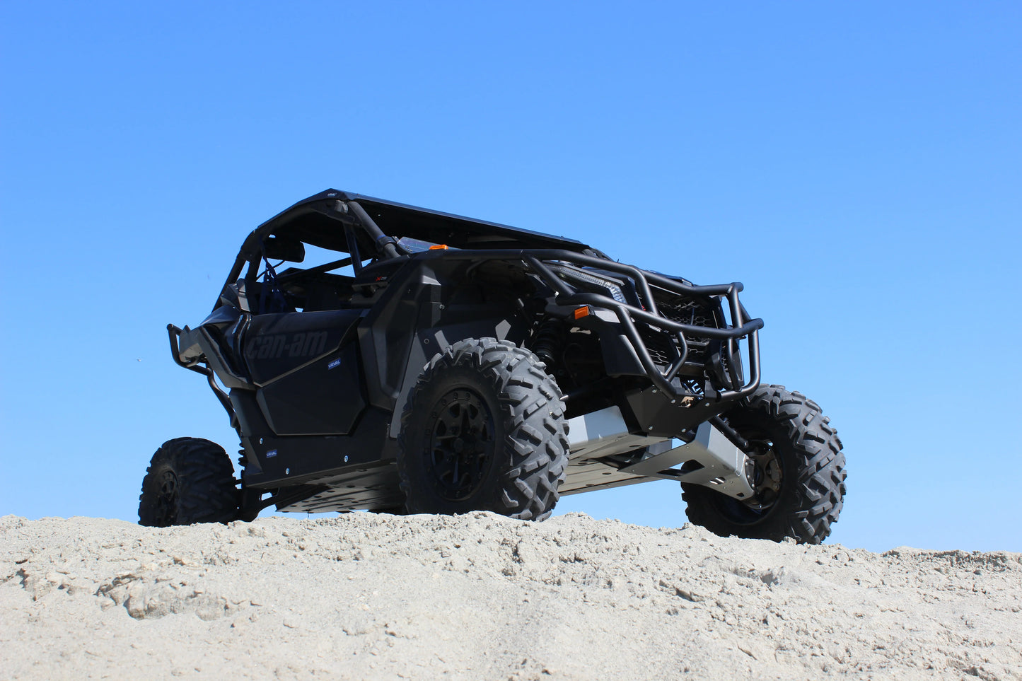 Rival - Can-Am Maverick X3 64'' / 72'' Alloy Central Skid Plate