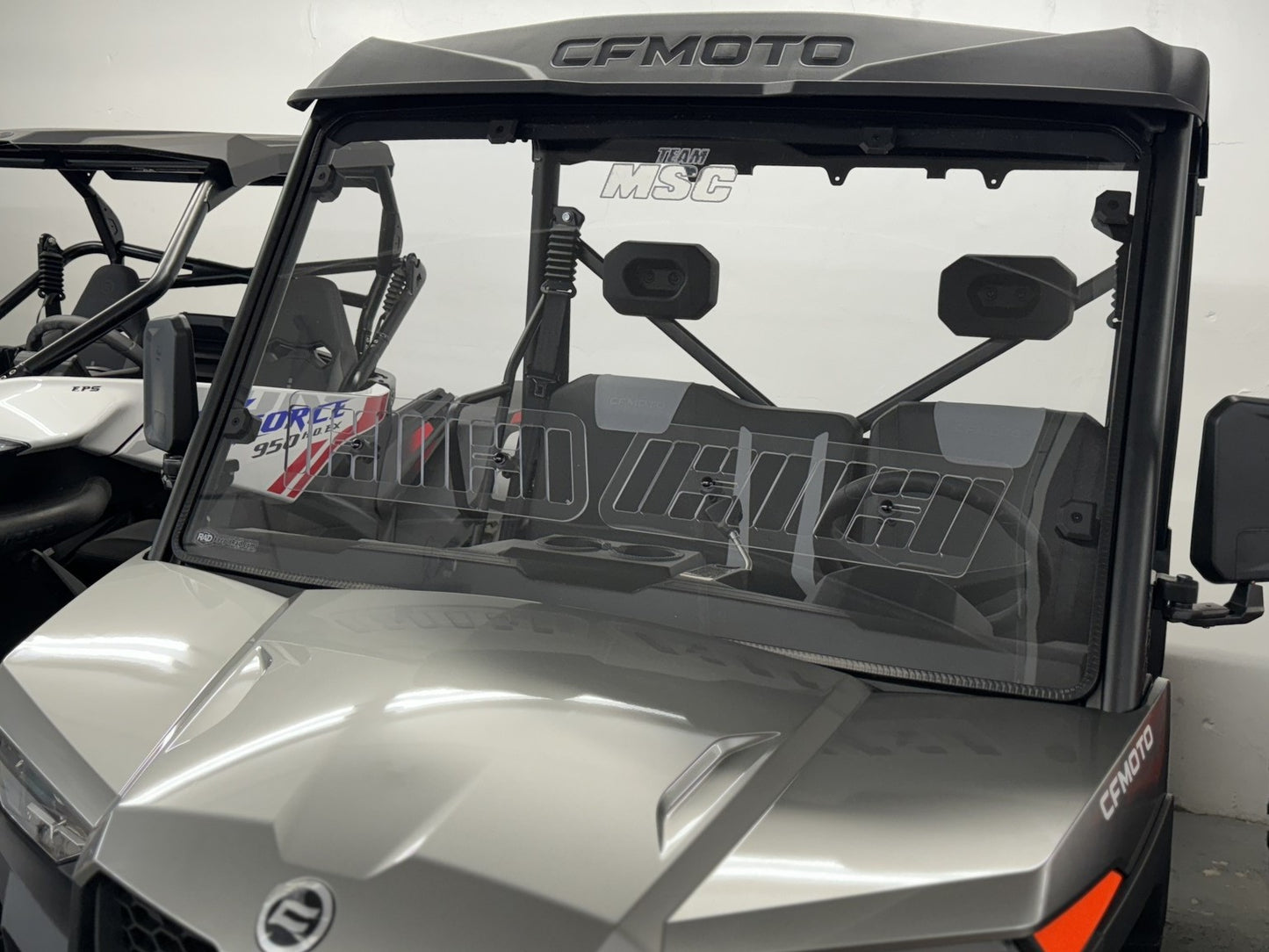 TEAM MSC | UFORCE 600 PREMIUM WINDSHIELD - VENTED