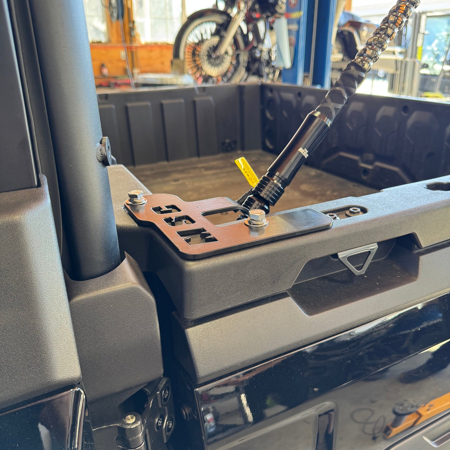 TEAM MSC - U10 PRO - CUSTOM WHIP MOUNTS