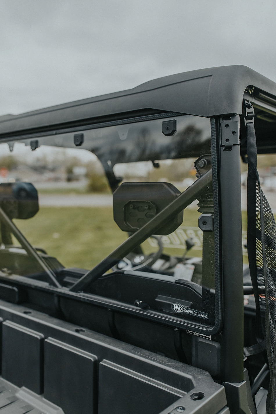 Team MSC - UForce 600 Premium Rear Windshield - Solid