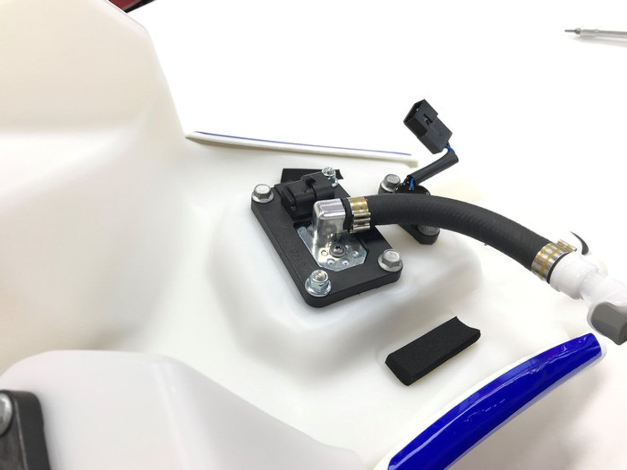 Beta - Aluminum EFI Fuel Elbow
