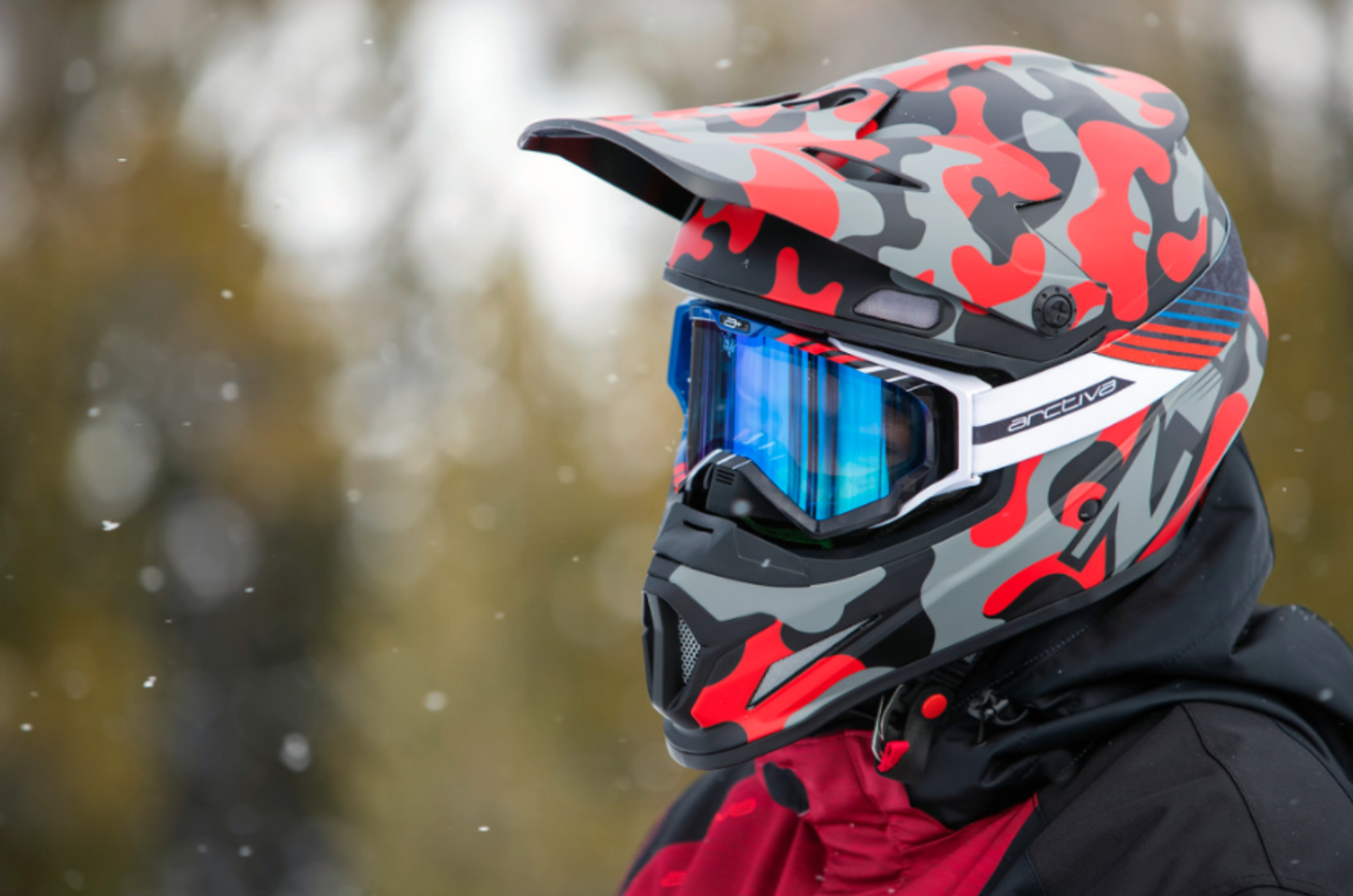 RISE HELMET-RED CAMO