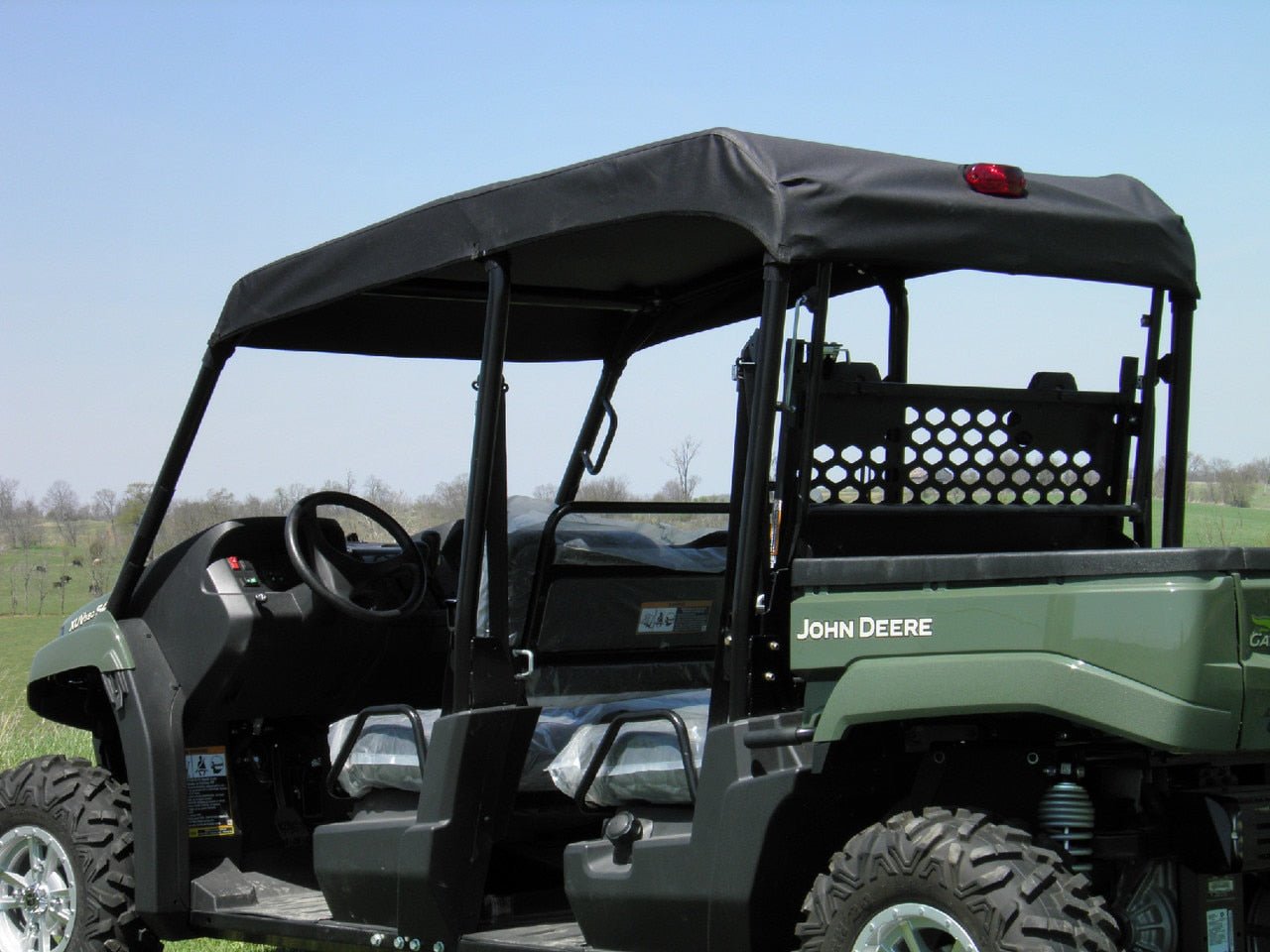 John Deere Gator 550 - 4 Seater - Soft Top - 3 Star UTV