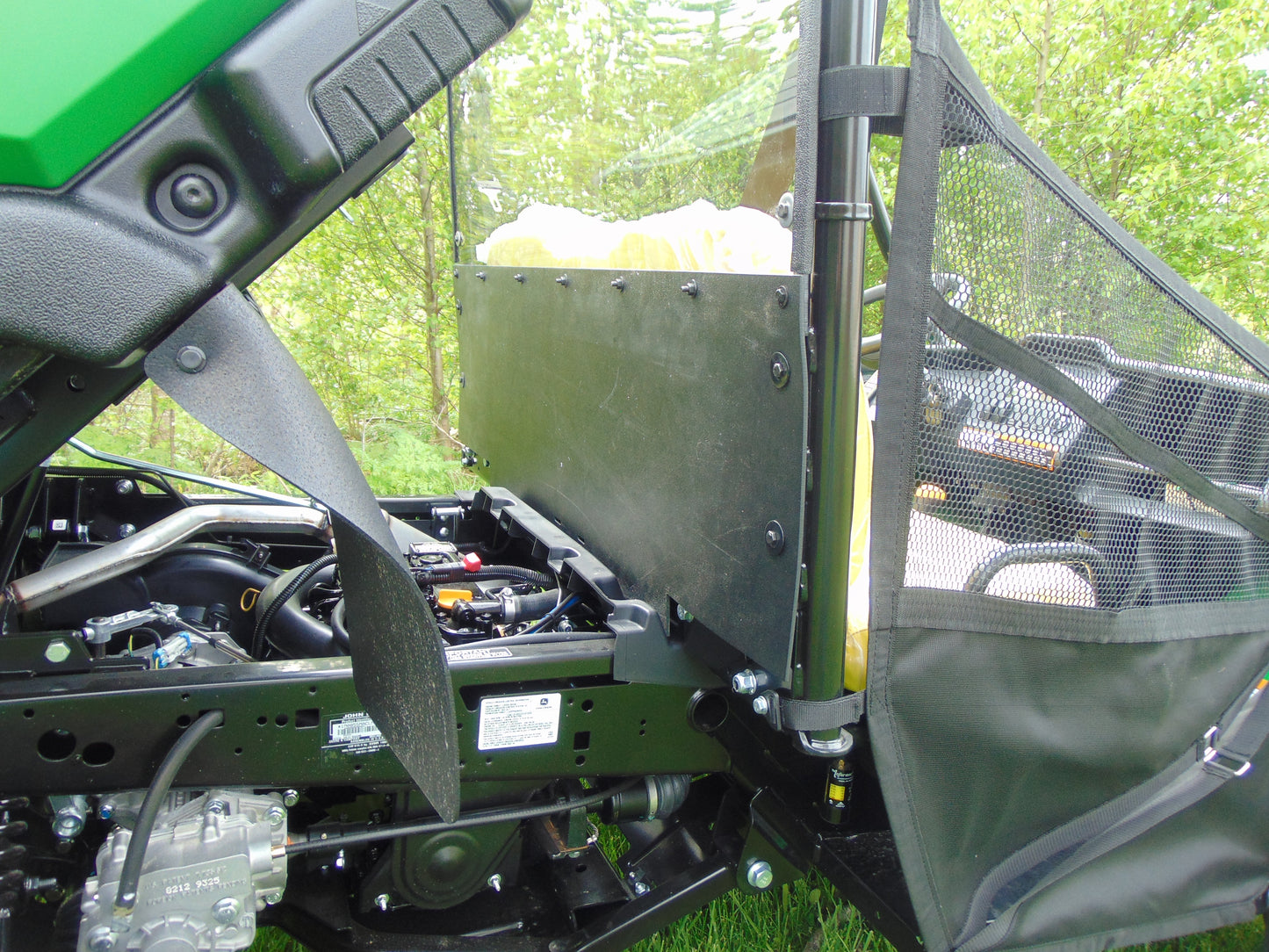 John Deere Gator HPX/XUV - Lexan Back Panel w/Clamp, Vent and ABS Lower Panel Options - 3 Star UTV